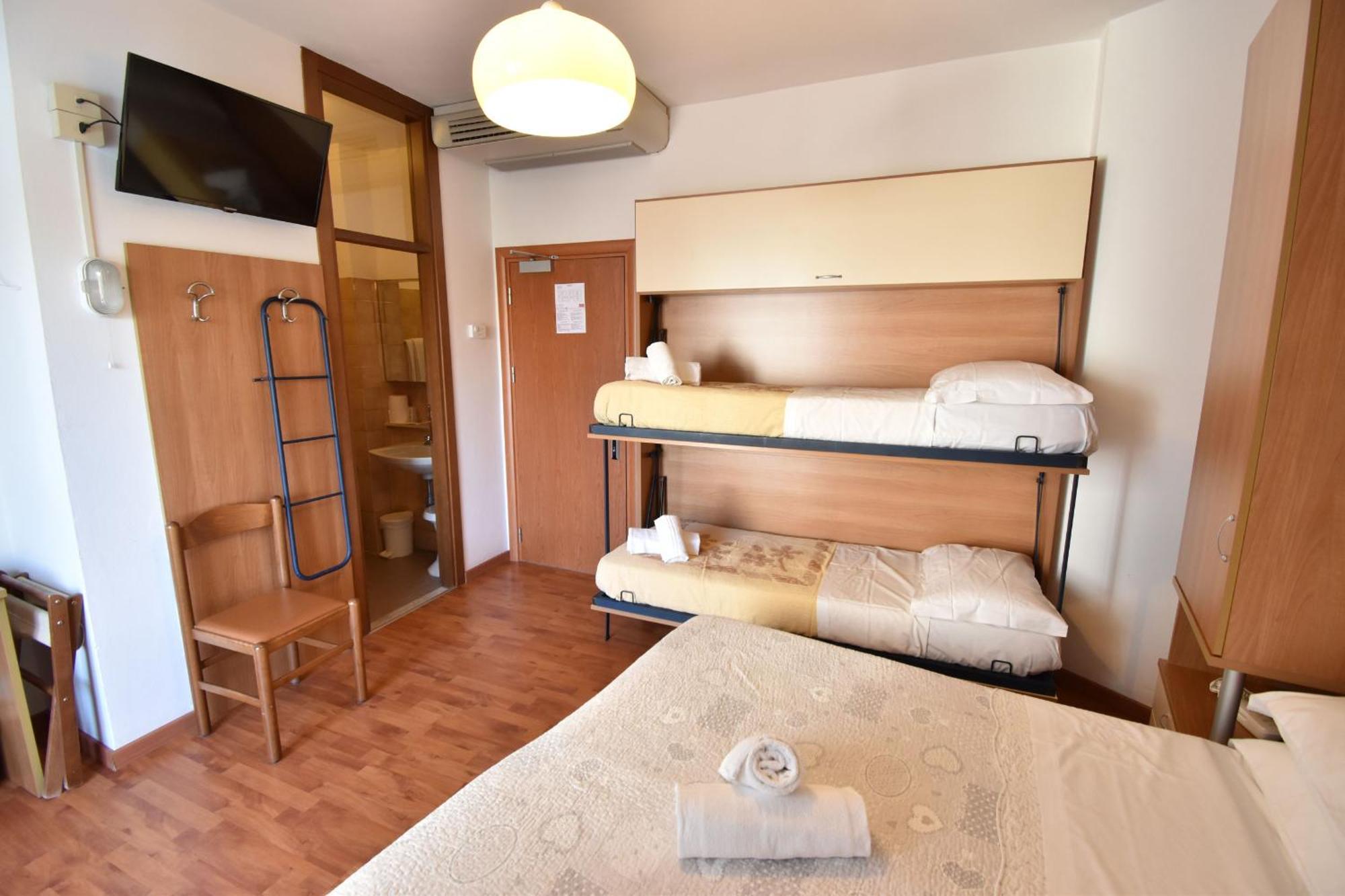 Hotel Galles Jesolo Kültér fotó